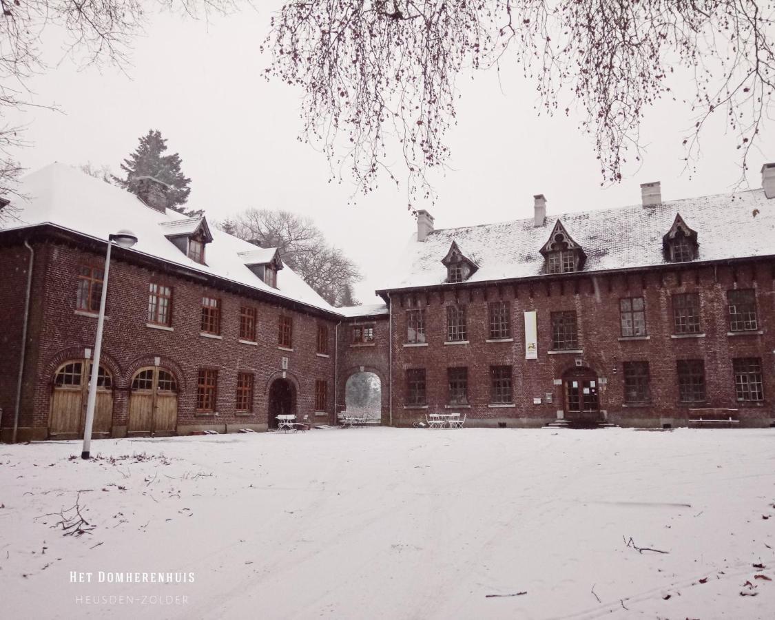 Het Domherenhuis Heusden-Zolder Buitenkant foto
